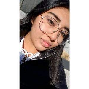 Meet your Posher, Xochilt